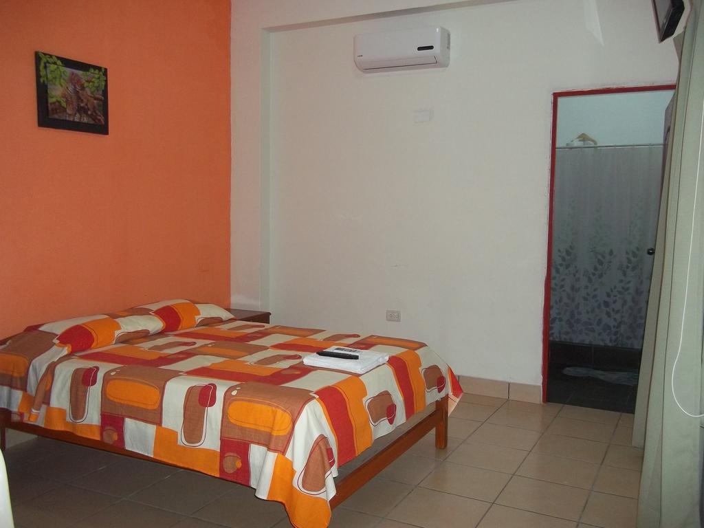 Hotel Casa Linda II Iquitos Camera foto